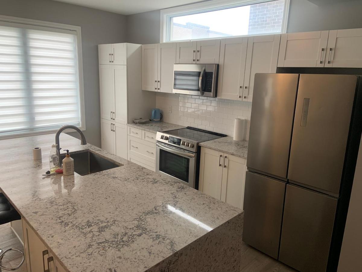 Wateridge Luxury Condos オタワ エクステリア 写真