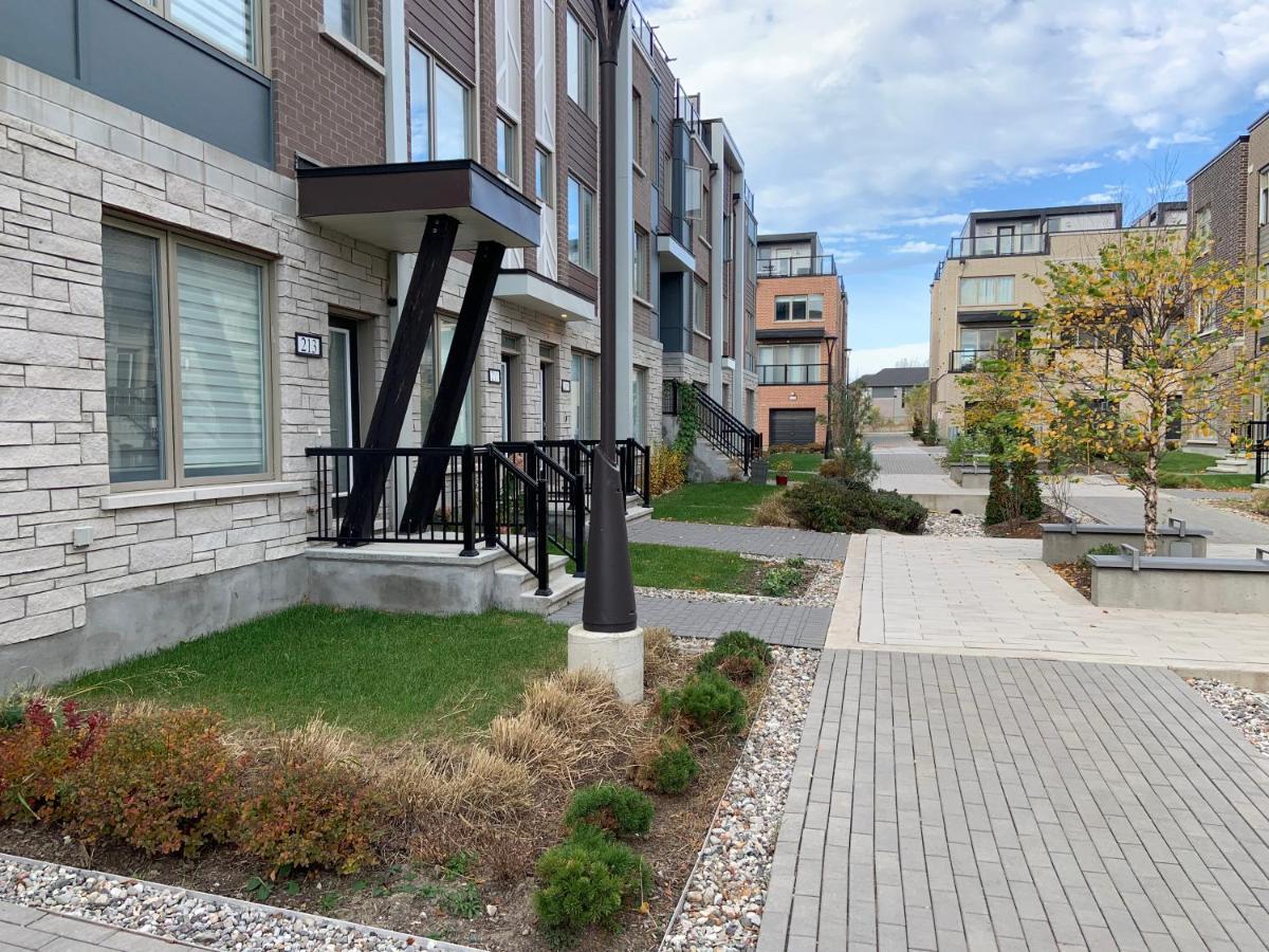 Wateridge Luxury Condos オタワ エクステリア 写真